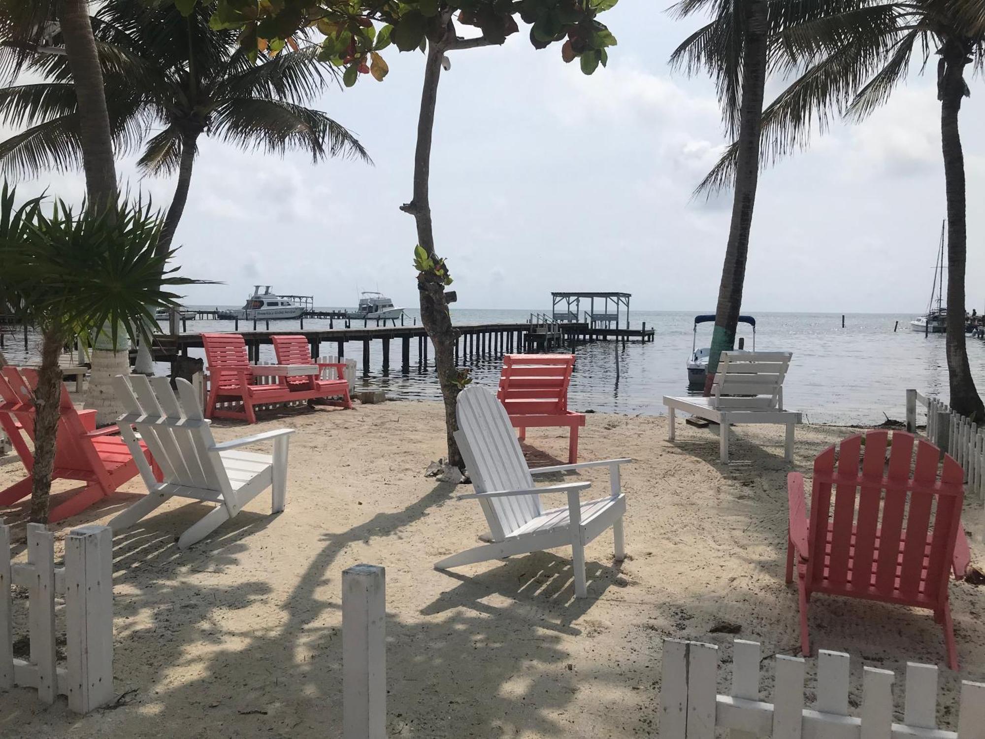 Chila'S Accommodations Caye Caulker Eksteriør billede